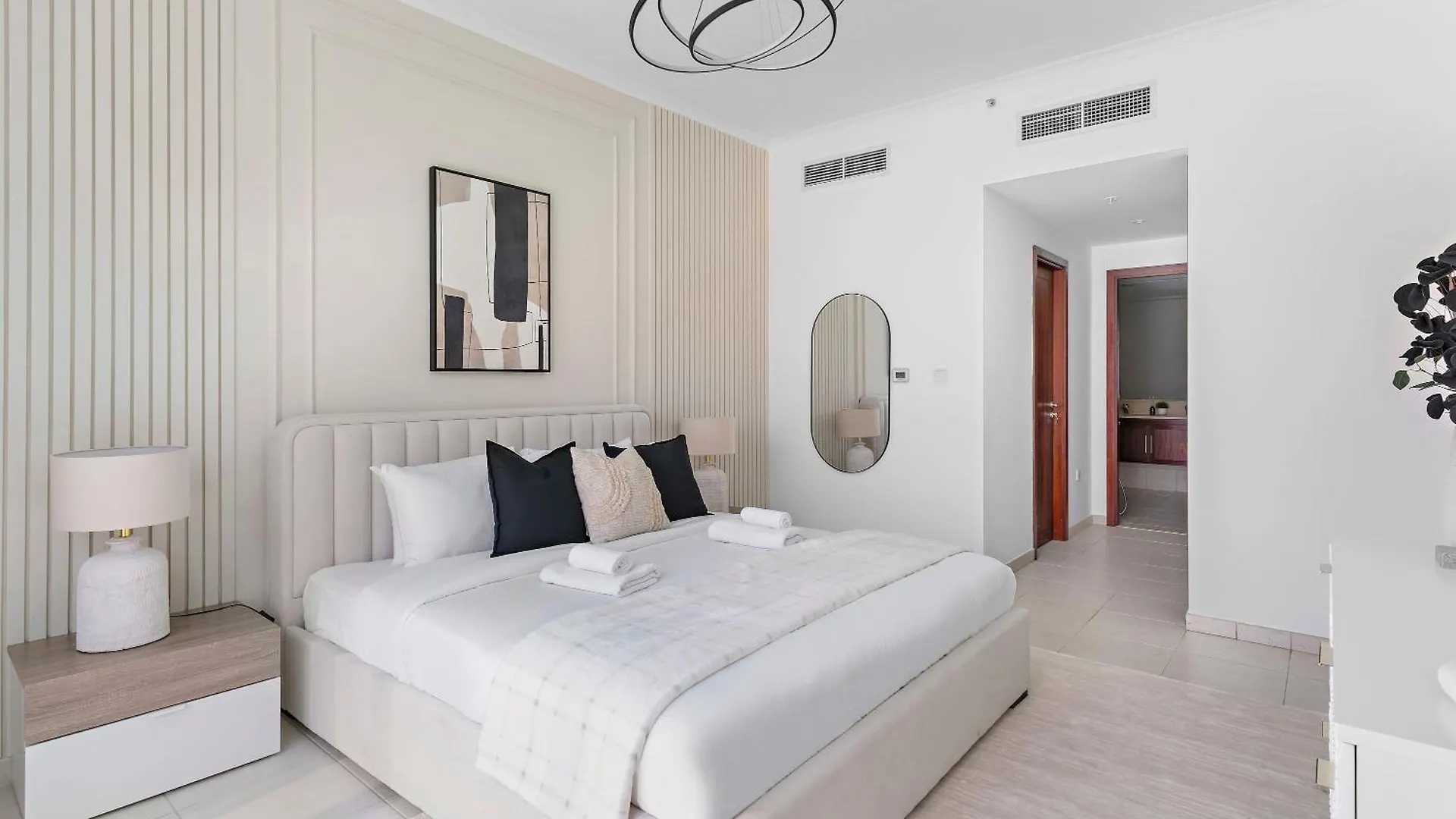 Silkhaus Residences Towers 3Br Near Burj Khalifa Dubai Apartment