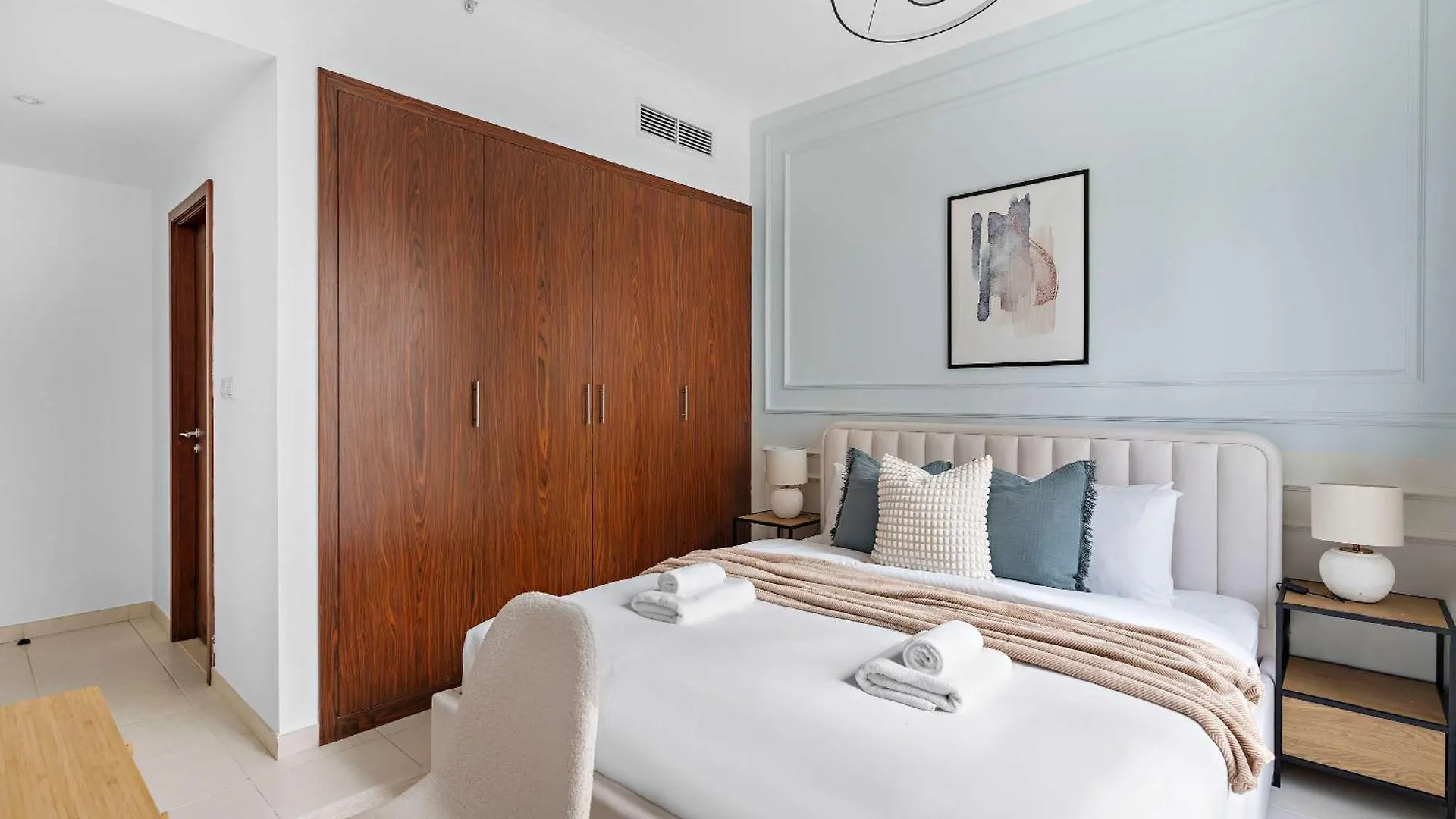 Silkhaus Residences Towers 3Br Near Burj Khalifa Dubai Apartment